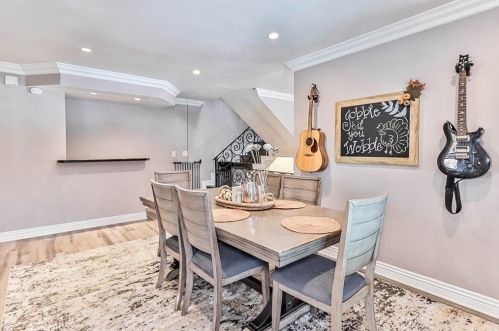 26316 Plata Ln, Calabasas CA  91302-2611 exterior