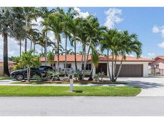 9220 70th St, Miami, FL 33173-2329