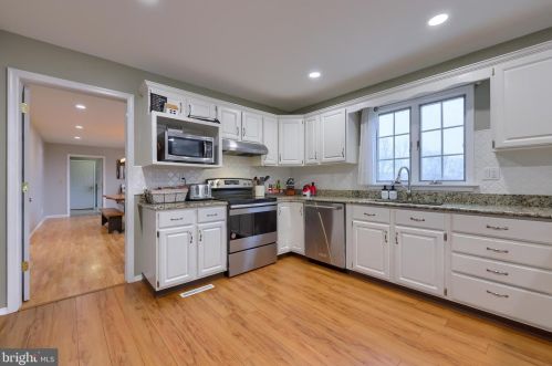 4 Pomo Ct, Siddonsburg PA  17019-9783 exterior