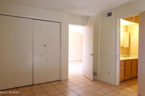 2131 Margaret Ave, Tucson AZ 85716-2722 exterior