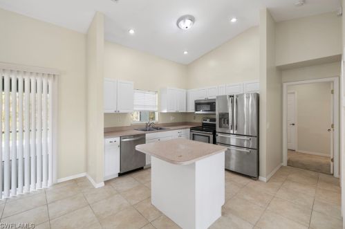 5215 16th Pl, Cape Coral FL  33914-6802 exterior