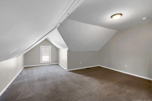 30 Foster St, Manchester CT 06040-5330 exterior