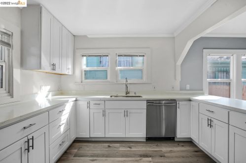 2039 96 Ave, Oakland CA 94603-1936 exterior