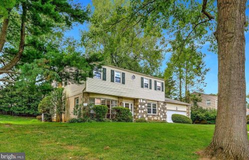 109 Hollyhock Dr, Miquon, PA 19444-2105