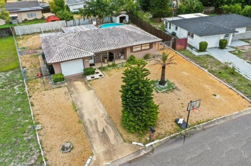 7323 Star Dust Dr, Port Richey, FL 34668-2828