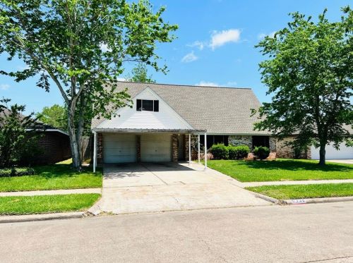 738 Lambuth Ln, Deer Park, TX 77536-6358
