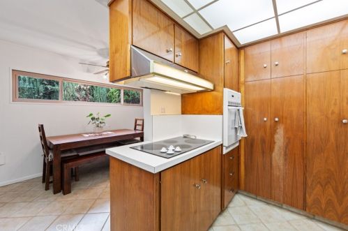 4425 Walnut Ave, Long Beach CA  90807-2524 exterior