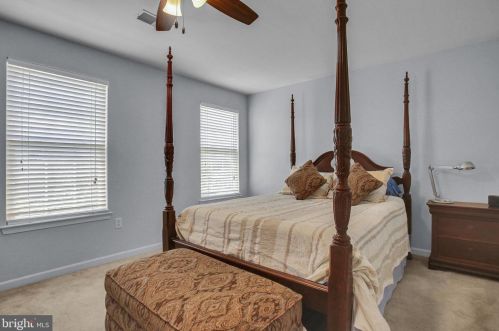 250 Savanna Dr, Pottstown PA  19465-6603 exterior