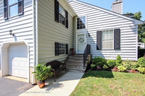 3402 James Ct, Middletown NJ  07748-3470 exterior