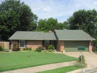 1001 May Ln, Bartlesville, OK 74006-5624