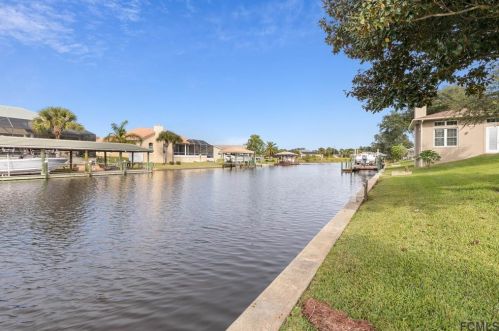 13 Flametree Ct, Palm Coast, FL 32137-8310
