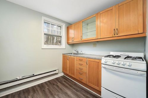 2309 Tilbury Ave, Pittsburgh PA 15217-2514 exterior