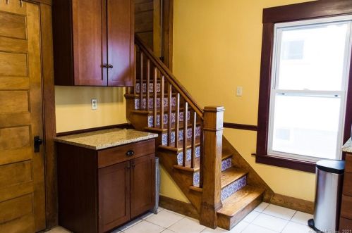 25 Curtis Ave, Wallingford CT 06492-3708 exterior