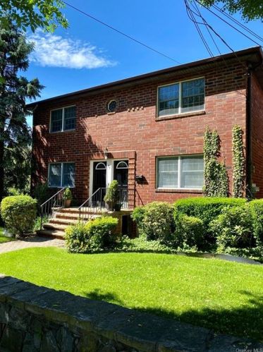 77 Devonia Ave, Mount Vernon NY  10552-1045 exterior