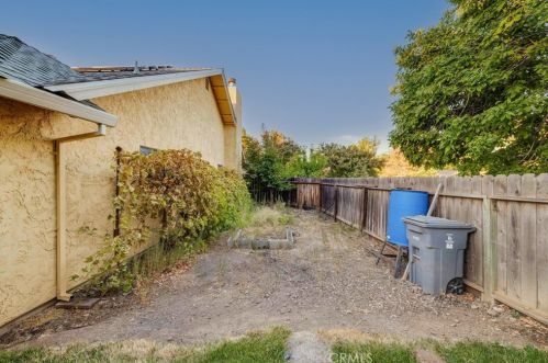 90 Elderberry Ct, Chico CA  95928-4025 exterior