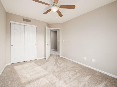 231 Stonemast Loop, Pataskala OH  43062-7322 exterior