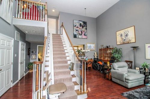 522 Azalea Ln, Bridgeville, PA 15017-3802