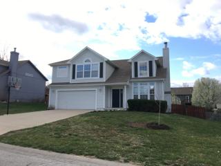 23610 58th Ter, Shawnee Mission KS  66226-2282 exterior