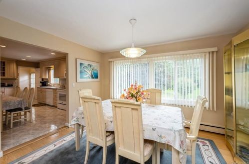 186 Nanny Hagen Rd, Thornwood NY  10594-2106 exterior