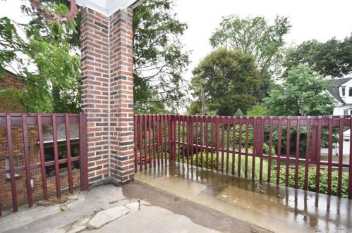 120 Hemlock St, Pittsburgh, PA 15212-4167