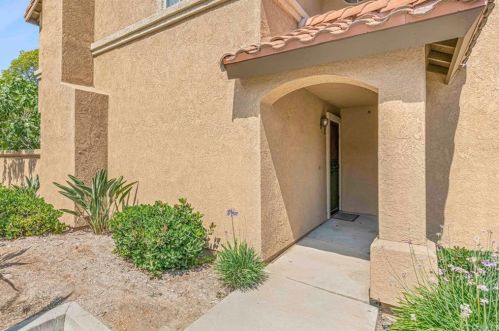 11521 Promenade Dr, Whittier, CA 90670-3695