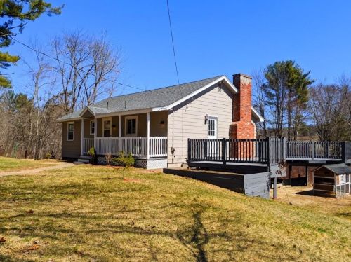 50 Atkinson Rd, Salem, NH 03079-1804