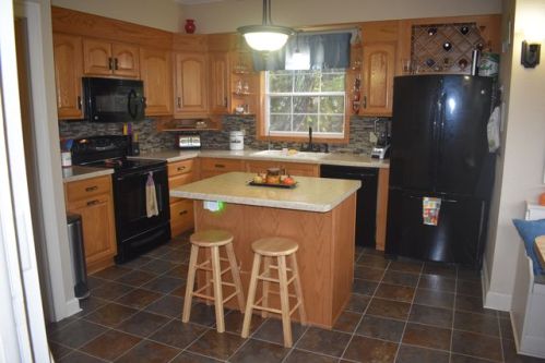 1031 River Rd, Peplin, WI 54455-9413