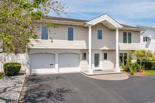3100 Judith Dr, North Bellmore, NY 11710-5327