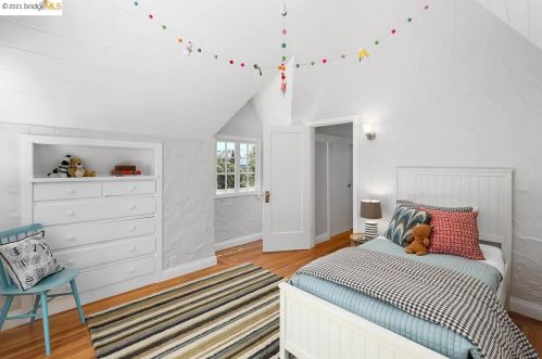 639 Cragmont Ave, Berkeley CA  94708-1329 exterior