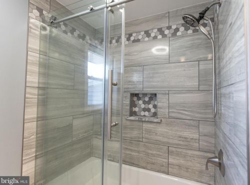 25 Goldy Dr, Gloucester NJ  08030-1318 exterior