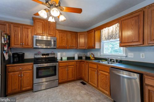 15 Meadow Ln, Richmond National Battlefiel VA  22835-1676 exterior