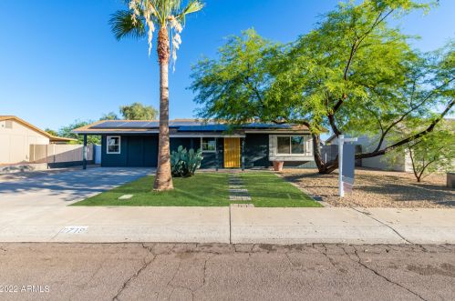 2719 Bluefield Ave, Phoenix AZ  85032-1011 exterior