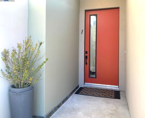 330 Crest Ave, Alamo, CA 94507-2641