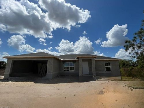 4332 72nd Ave, Naples, FL 34120-2692