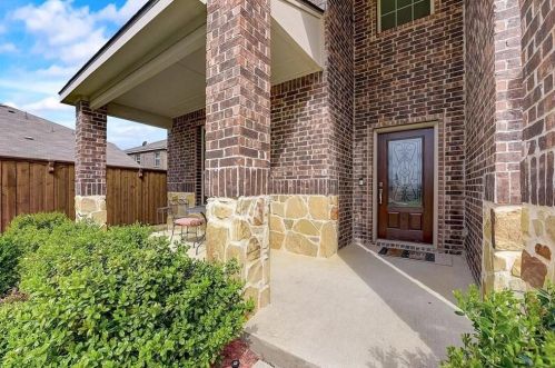 8705 Whirlwind Trl, Aubrey TX  76227-2280 exterior