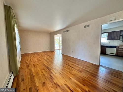 502 6th St, Lansdale PA  19446-2742 exterior