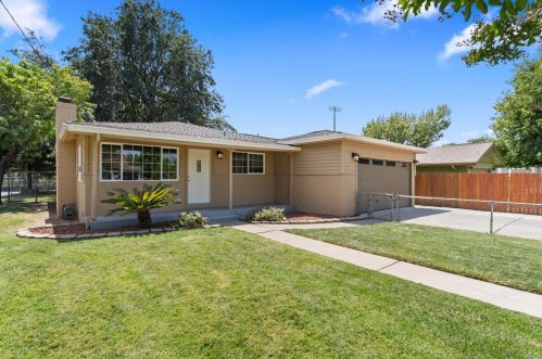 620 Walnut Park Ave, Liberty Farms CA  95620-3148 exterior