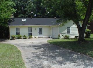 5023 Galbraith Cir, Stone Mountain GA  30088-1725 exterior