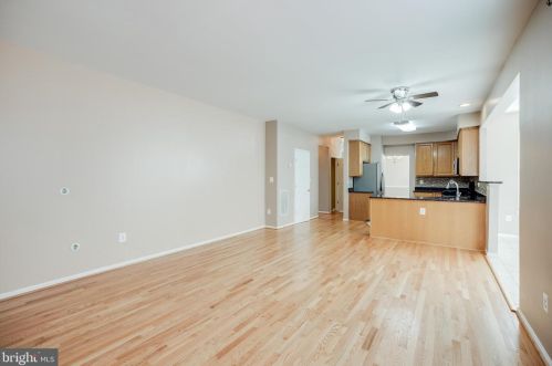 6249 Oakland Dr, Woodbridge VA  22193-7017 exterior