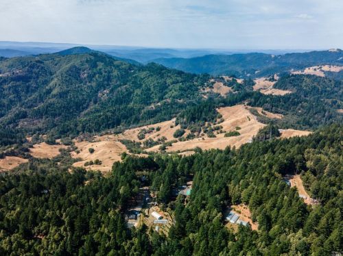 4116 Blackhawk Dr, Willits CA  95490-8777 exterior