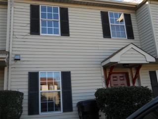 615 Aubrey Dr, Virginia Beach VA  23462-7102 exterior