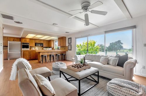 231 Donald Dr, Hollister CA  95023-6361 exterior