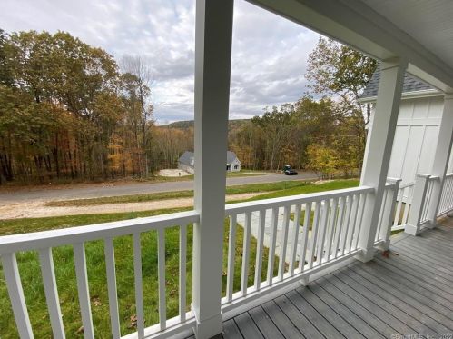 42 Long River Rd, Sherman, CT 06784-1001