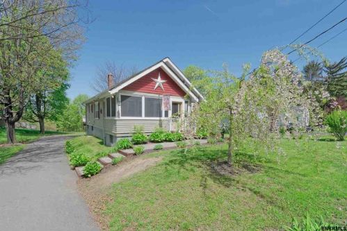 85 Melrose Valley Falls Rd, Melrose, NY