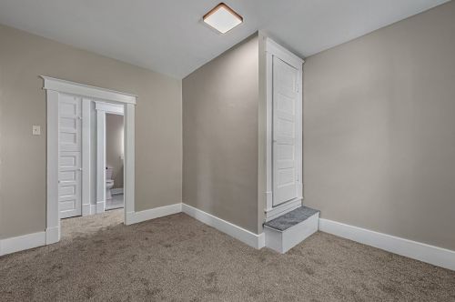 223 Berkley Ave, Pittsburgh PA  15221-4803 exterior