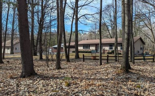 9533 Solberg Lake Rd, Worcester, WI 54555