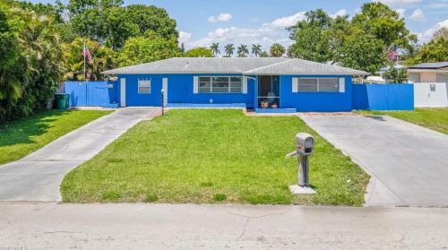 4357 23rd Pl, Naples, FL 34116-7015
