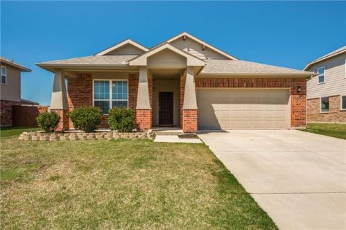 1625 Kawati Way, Krum, TX 76249-7562