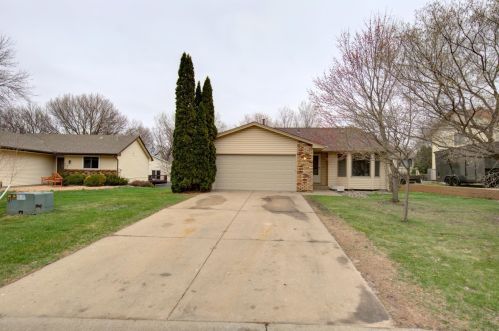 274 Little John Dr, Lino Lakes, MN 55014-1722
