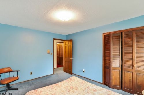 523 Hidden Holw, Scotch Plains NJ  07076-2027 exterior